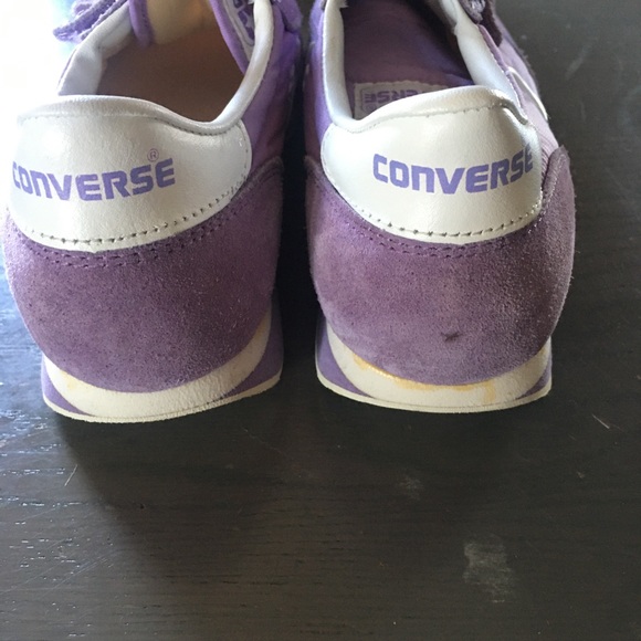 Vintage Converse Sneakers - Picture 4 of 8